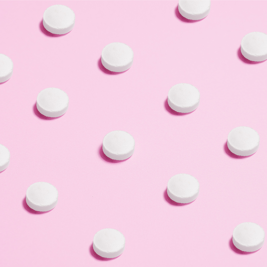 fempow Cleanse Pulver als Nahrungsergänzung mit Vitaminen, Frauenmantelextrakt und Zink gegen Haarausfall und hormonelle Akne